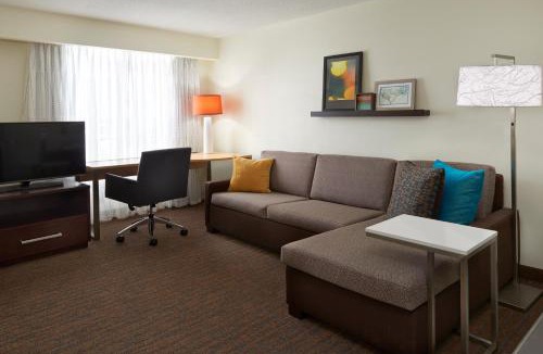 Etobicoke Hotel | Residence Inn by Marriott Toronto Airport