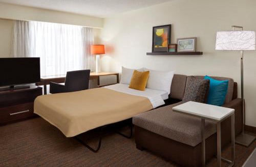 Etobicoke Hotel | Residence Inn by Marriott Toronto Airport