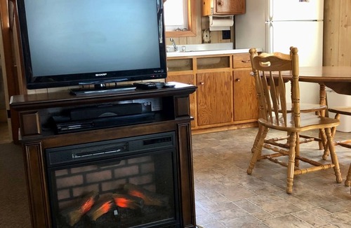 Ely Cabin | Resort 2 bedroom cabin in the North Woods of Minnesota