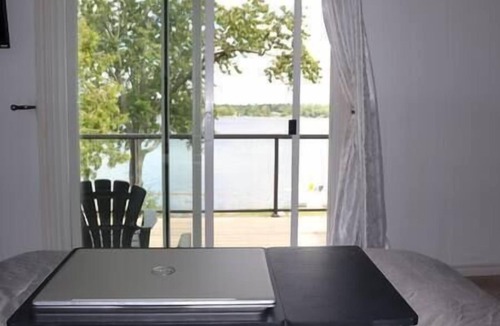 Port Stanton Hotel | Resort , lake view, pool, hot tub, sauna, pets, #4