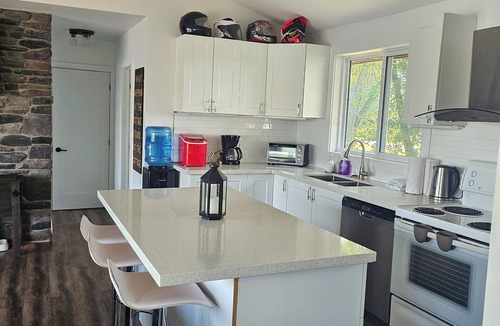 Baddow Cottage | Retreat On The Lake