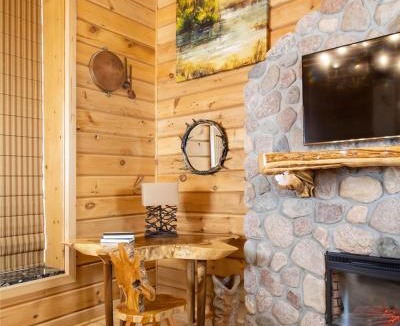 Chatham-Kent Hotel | Retro Suites Hotel