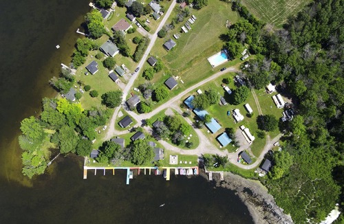Roseneath Cottage | Rice lake 3 bedrooms waterfront cottage