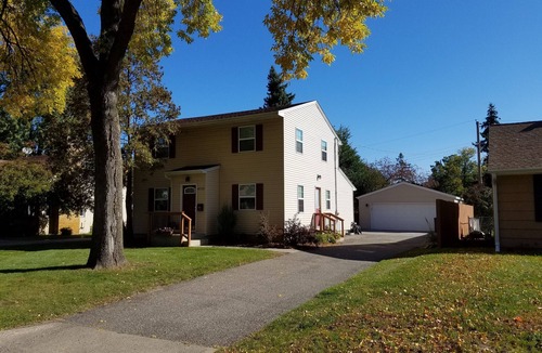 Richfield House | Richfield Charmer - Free WiFi and Close to MSP & Mall of America