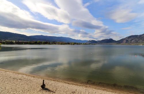 Osoyoos Hotel | Richter Pass Beach Resort