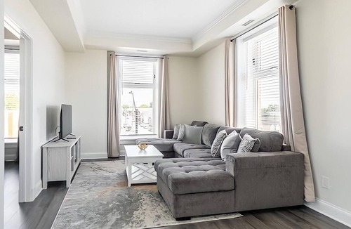Smiths Falls Apartment | Rideau 2Br Signature Apartment Free Parking