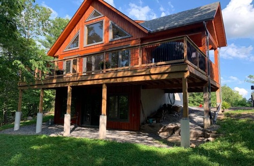 Rideau Lakes Cottage | Rideau Lakes Log Cabin