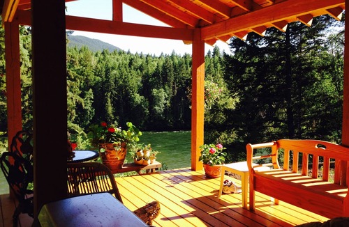 Clearwater House | River House - 3 bedroom 2 covered porches unique setting on the Clearwater River