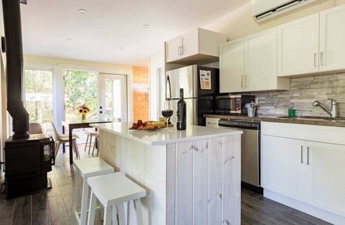 Bayham House | River House Getaway