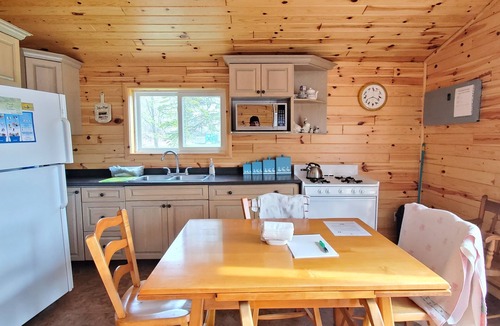 Hastings Cottage | River View 3 Bedroom Cottage 12