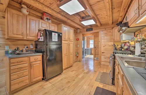 Big Creek Township Cabin | Riverfront Lewiston Cabin w/Stone Fireplace!