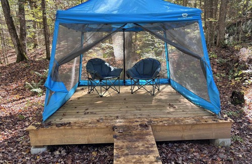Bracebridge Cabin | Riverside cabin in the woods