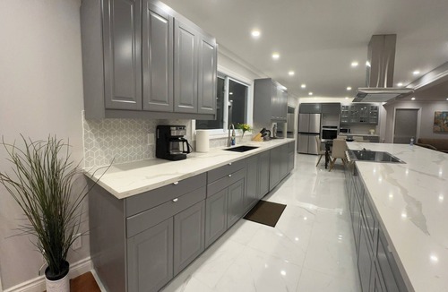 Foxboro House | Riverside Charming Bungalow - Nature Retreat