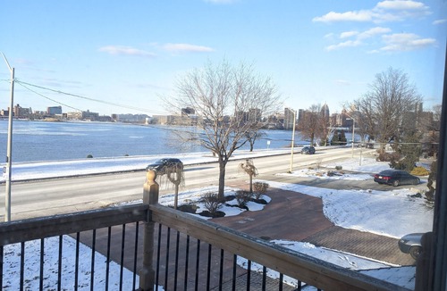 Bridgeview House | Riverside Home Minutes to Casino, Downtown, Bridge, UWindsor