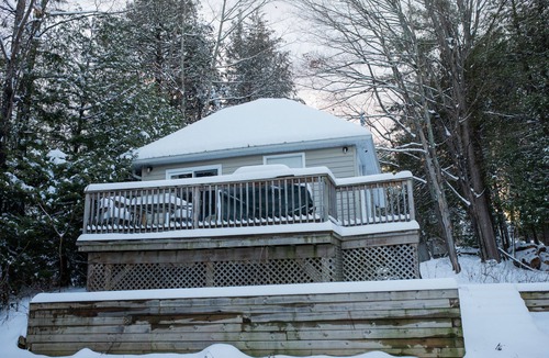 North Frontenac Ski Chalet | Riverview Cottage - Myers Cave Resort