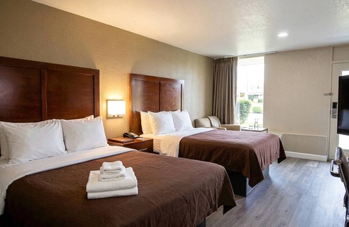 Monroe Hotel | Rodeway Inn Monroe