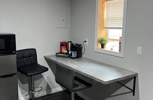 Thorold Apartment | Romantic guest house in the heart of Niagara wineries