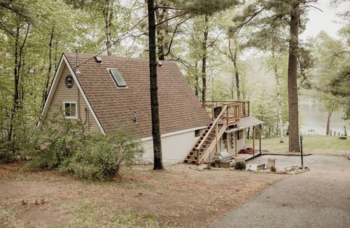 Motley Cabin | Rooftop cabin on amazing Crookneck Lake! "The Crookneck Lookout"