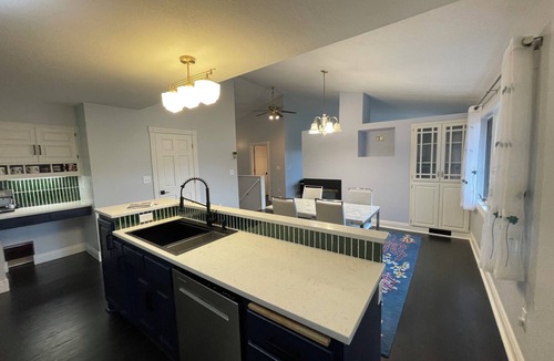 East Bethel House | Roomy private country retreat - pet and kid friendly