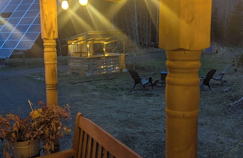 Kaministiquia Cabin | Rustic 2 Bed 1 Bath Cottage in Kaministiquia w Breathtaking Views of the Valley