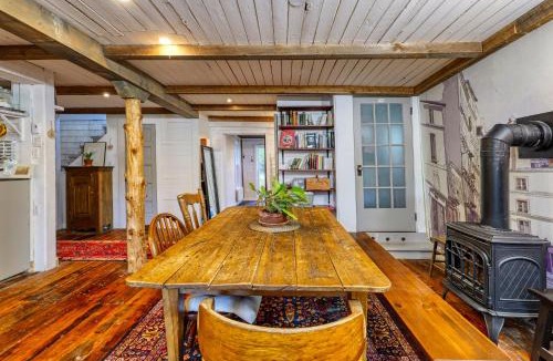 Ayers Cliff House | Rustic chic Barn in Ayers Cliff