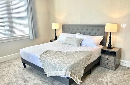 Versailles Bed & Breakfast | Rustic Elegance Steps from Bourbon Country