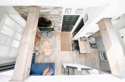 Craigleith House | Rustic Loft at Blue
