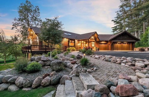 Breezy Point Cabin | Rustic Luxurious Lakehouse on Expansive Private Shoreline of Ossawinnamakee Lake