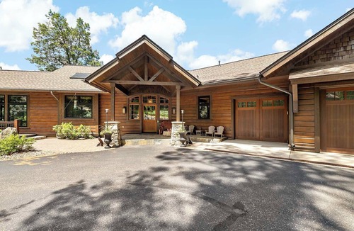 Breezy Point Cabin | Rustic Luxurious Lakehouse on Expansive Private Shoreline of Ossawinnamakee Lake