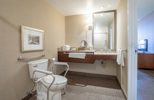 Saint John Hotel | Saint John Harbourfront Hotel