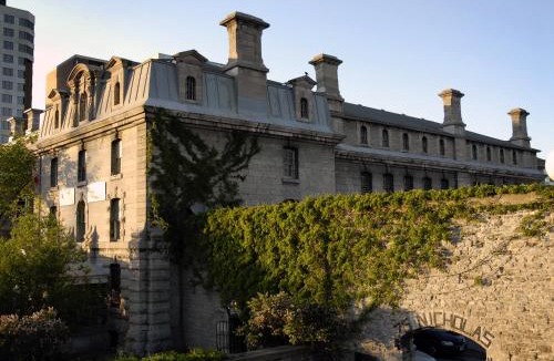 Downtown Ottawa Hostel | Saintlo Ottawa Jail Hostel