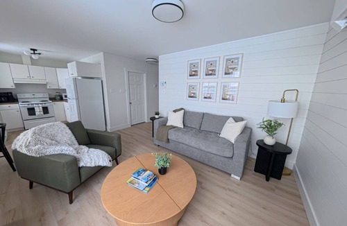 Port Saunders House | Saltwater Steeple - Harbour Suite