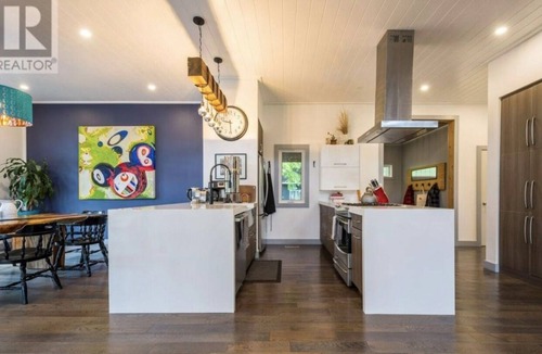 Picton House | Sandbanks Cottage Retreat
