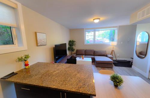 Sandy Hill Apartment | Sandy Hill Downtown Guesthouse