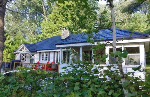 Gravenhurst Cottage | Sandy Pines Cottage. Lake Muskoka, Gravenhurst
