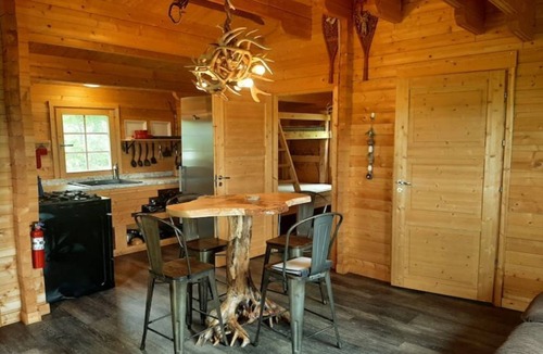 Golden Lake Cabin | SARAH LESLEY CABIN, VERY PRIVATE