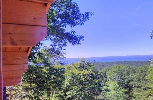 Golden Lake Cabin | SARAH LESLEY CABIN, VERY PRIVATE