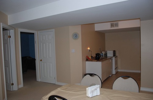Thornhill Apartment | Sara’s Place - Strictly Kosher HomenBeautiful basement Apartmentn
