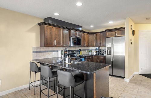Northeast Edmonton House | Sauna, home theater & themed bedrooms, 13 min from downtown Edmonton