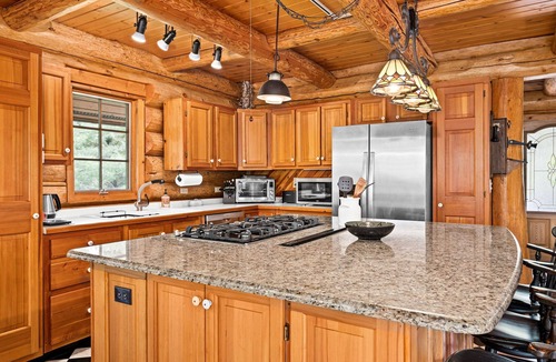 Cloquet Cabin | Sauna, Massage Chair, Firepit, Woods, Pet Friendly