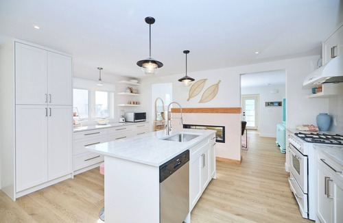 Crystal Beach Cottage | Scott McGillvary's Beachside Abode across from Stunning Bay Beach. New HOT TUB!