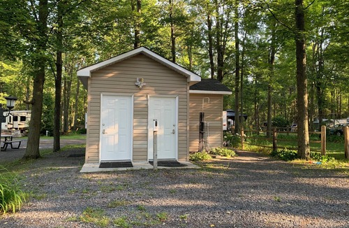 Clarence-Rockland RV Rental | SDD Camping Terrain 24a