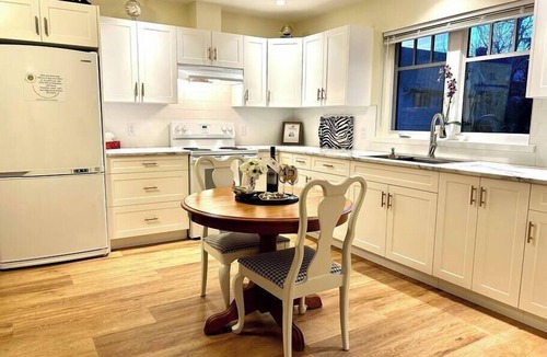Sooke Apartment | Seagull Studio Vacation Suite