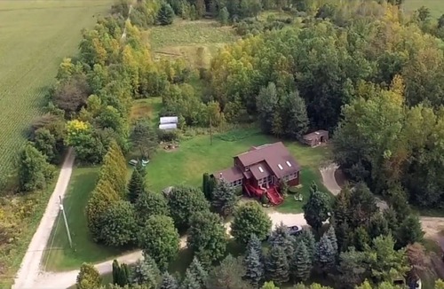 Elora House | Secluded 22-acre oasis in Elora