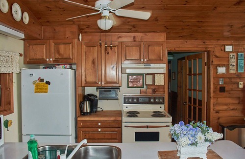 Severn Cottage | Secluded family cottage on Sparrow Lake, Muskoka