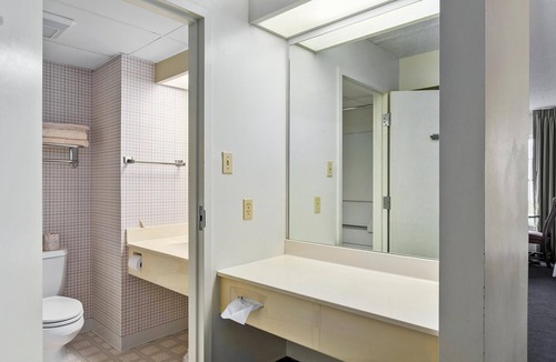 North East Hotel | Second Floor Standard Deluxe