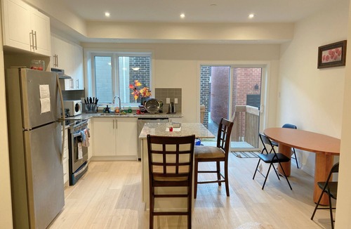 Downsview House | Serenity in North York Toronto