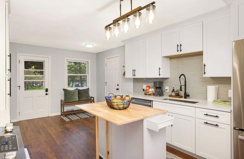 Plymouth House | Serenity near the lakes and quick access to Minneapolis