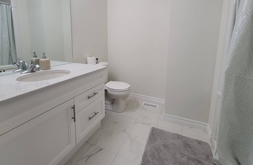 Lakeshore House | Serenity Sands Retreat
