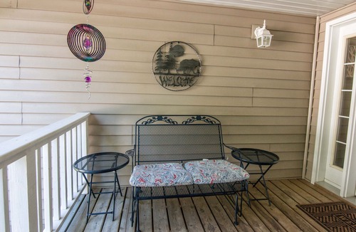Brainerd House | Shady Crest. Pool table, games, bonfire, Legos. Lake w/kayaks. 5 kings - 16ppl.